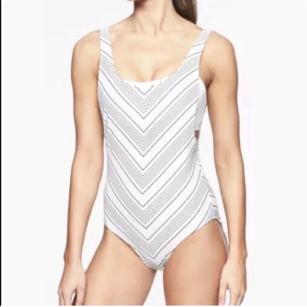 Athleta Chevron one piece 38b/c
